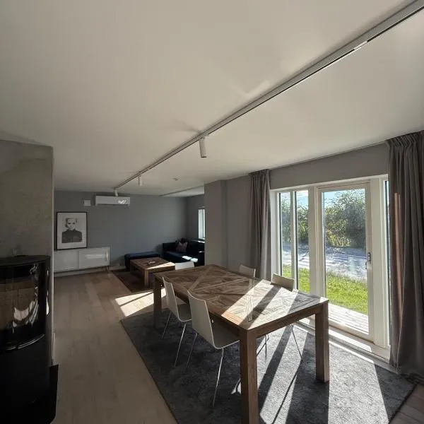 Downtown 2-bedroom apartment, hotel v destinaci Haugesund