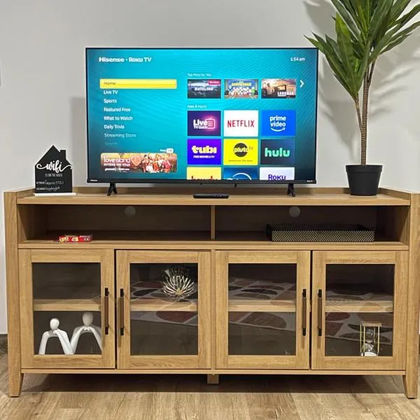 Cozy first floor, 1bed 1bath Near Airport, Cleveland Clinic, Downtown Cleveland、クリーブランドのホテル