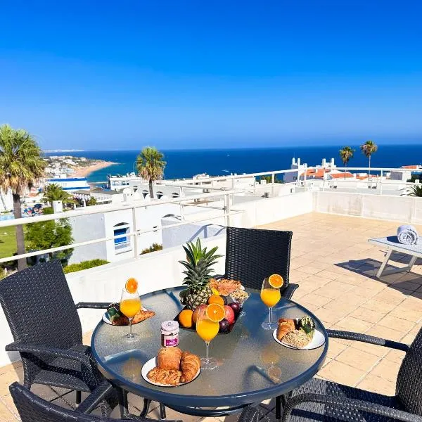 Stunning Sunrise & Sunset Rooftop Condo by BeCherish, hotel ad Albufeira