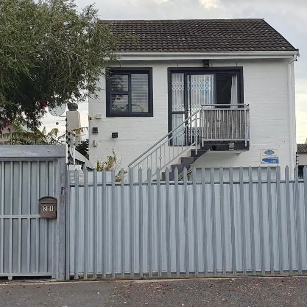 Quilla Quarters, hotel din Plumstead