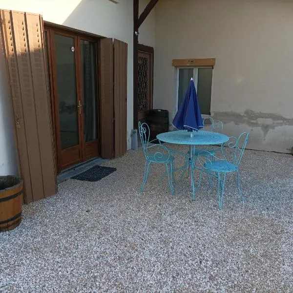 Au fils des Saisons, hotel v destinaci Châtillon-sur-Broué