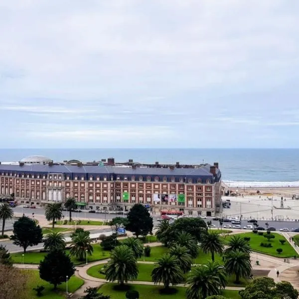 EN EL CORAZÓN DE LA FELIZ II Luminoso 3 ambientes con cochera privada, hôtel à Mar del Plata