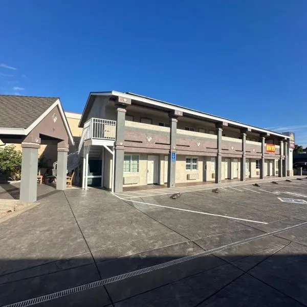 HomeTown Inn, hotel en Los Baños