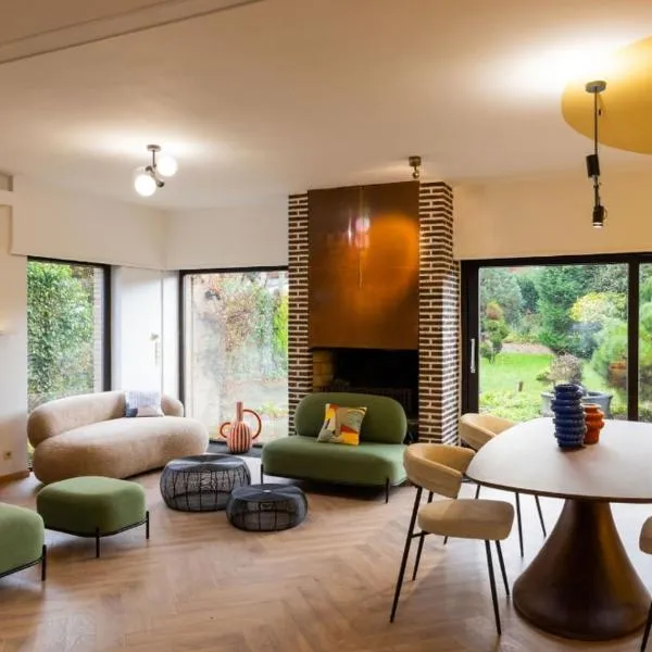 Maison modernisée au caractère 70ies, hotell sihtkohas Herstal