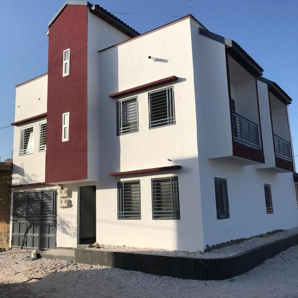 Villa a Lac rose, Ouayembame