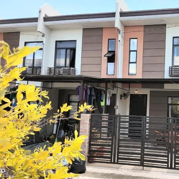 Rosalia's in Matina, hotel v destinaci Davao