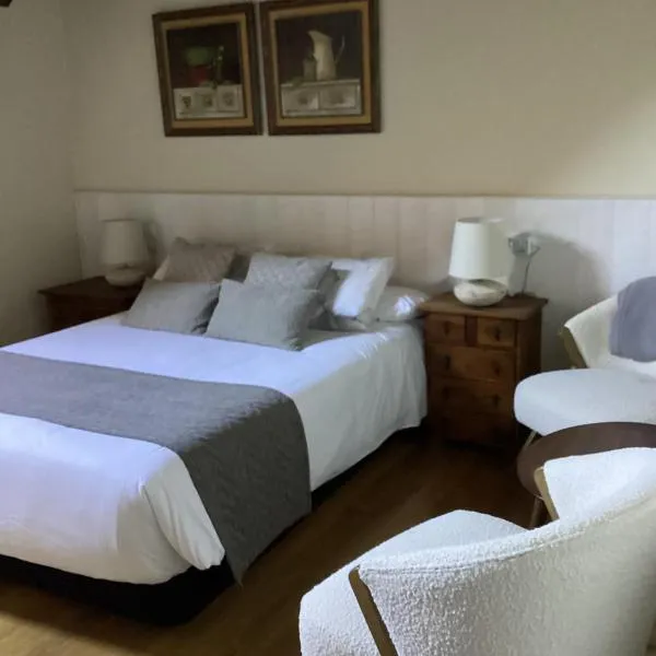 Eseverry Bosque Irati, hotel in Jaurrieta