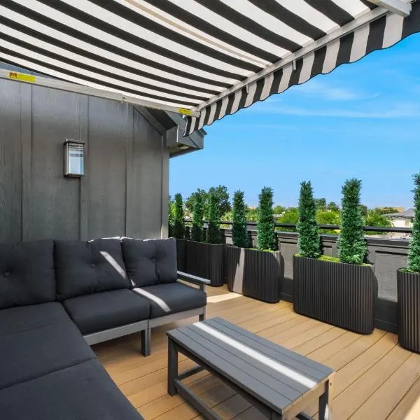 New Luxury Pearl Townhome-Casa A, hotel i San Antonio