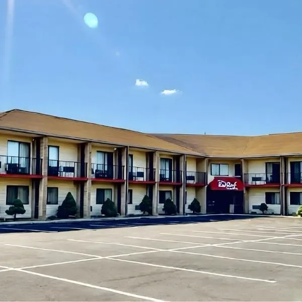 Red Roof Inn & Suites Newport - Middletown, RI, hotel v destinaci Middletown
