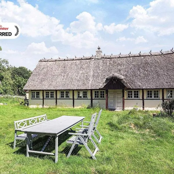 4 person holiday home in Læsø-By Traum, hotel in Læsø