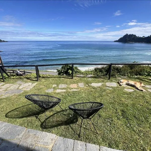 Hosteria CASA MILLER B&B FRENTE AL MAR, ξενοδοχείο σε Bahia Mansa