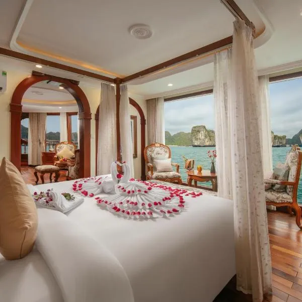 Emperor Cruises Legacy Ha Long, hotel in Ha Long