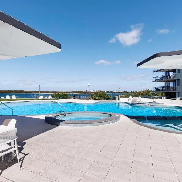 BreakFree Grand Pacific, hotel in Caloundra