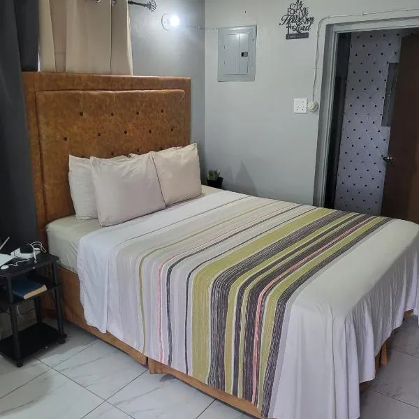 Enchanted Guest House, hotel en Ocho Ríos