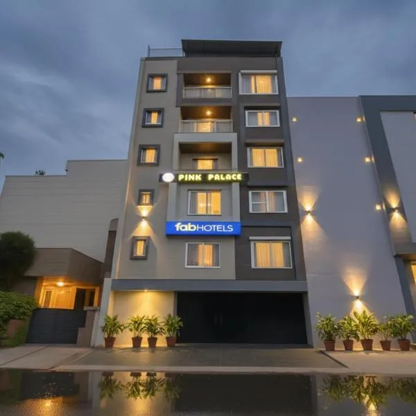 FabHotel Pink Palace Raja Park, hôtel à Jaipur