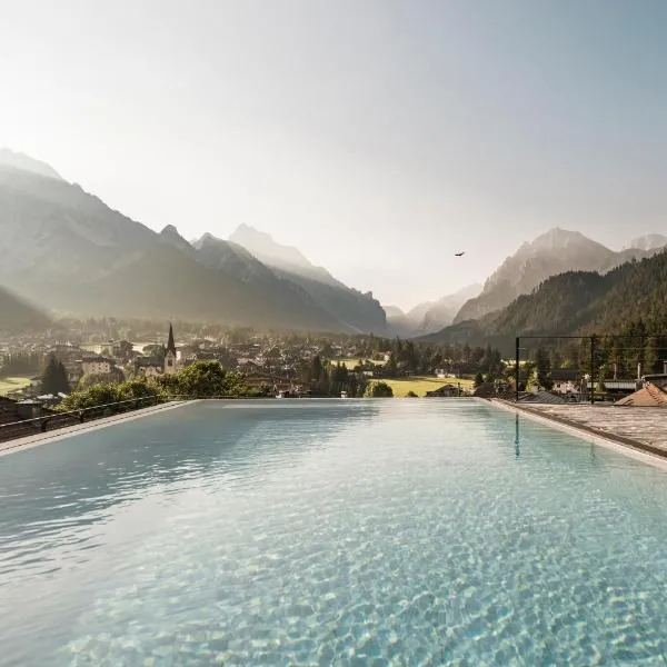 Excelsior Dolomites Life Resort, hotel in San Vigilio Di Marebbe