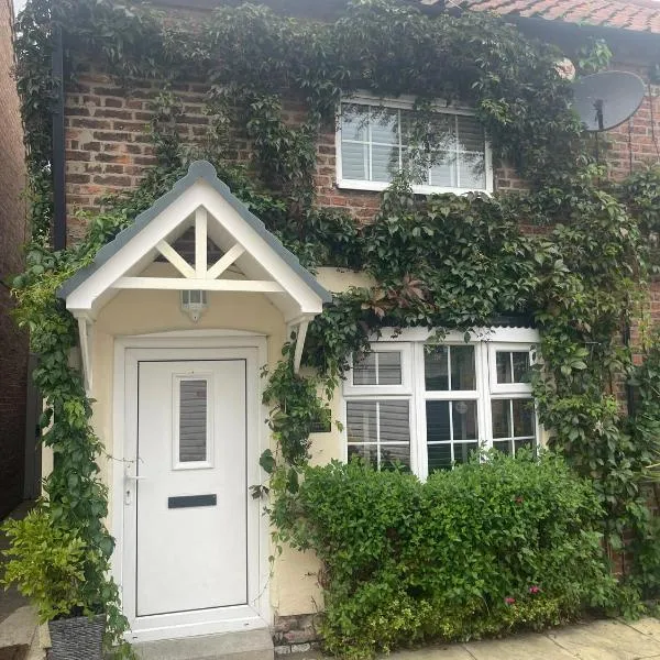 Cosy Cottage Central Bawtry - 2 Bedroom - High End Furnishings, hotel in Bawtry