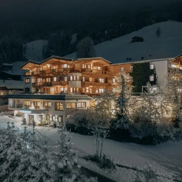 Ferienhotel Jörglerhof, hotel in Hainzenberg