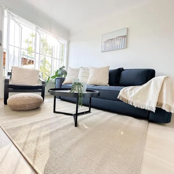 Mi Casa Su Casa - 2BR Sleeps 6 - Free Parking - CBD，位于布里斯班的酒店