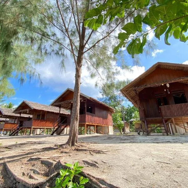 Irene Homestay Raja Ampat, hotell i Mios Besar