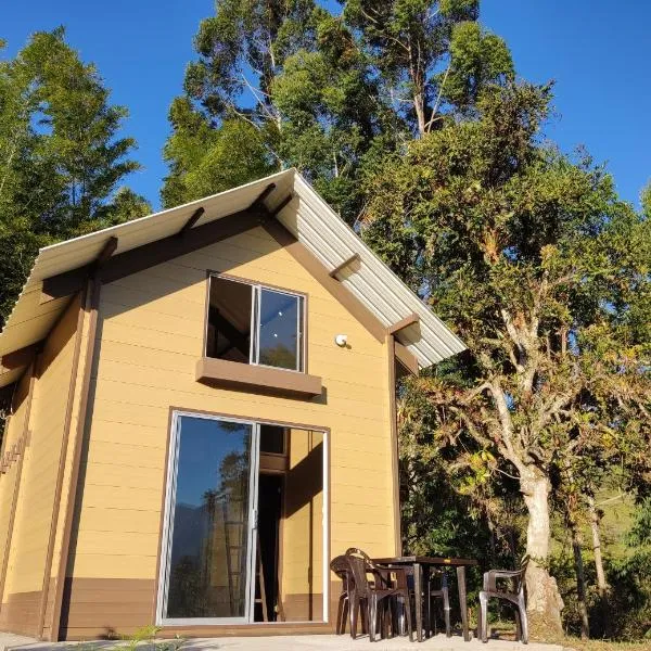 Glamping Tiny house, hotel v destinaci Gachalá