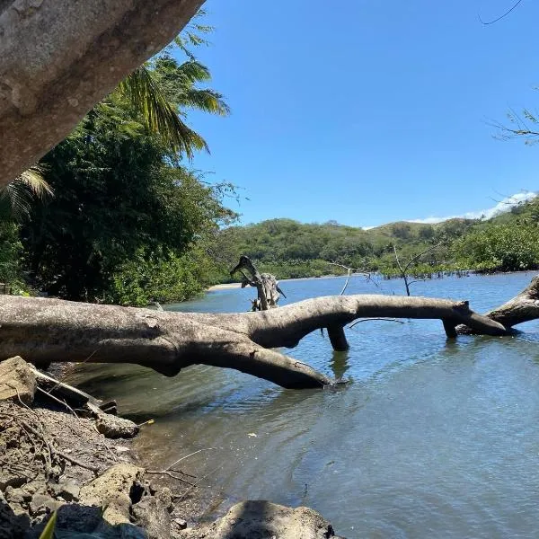 SeaSide HomeStay Airport Shuttle, hotel v destinaci Korotogo