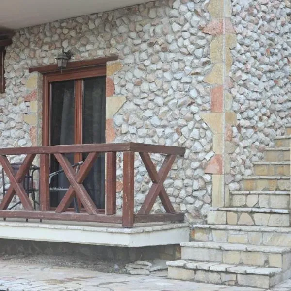 Suites Kalavrita, viešbutis mieste Kalavrita