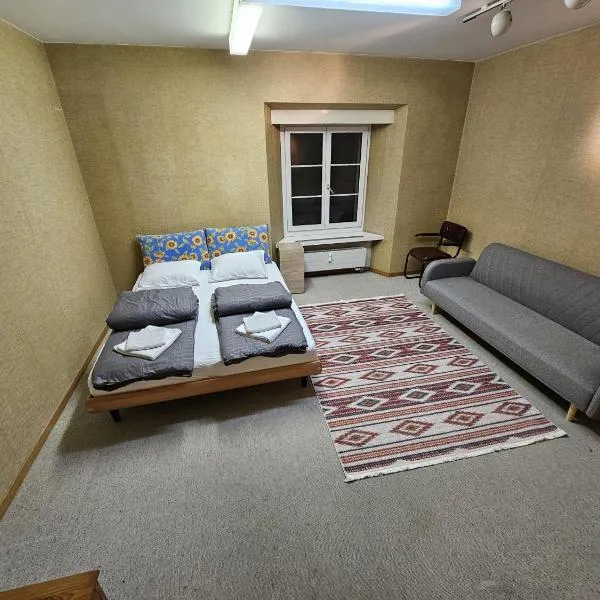 Privat Zimmer, WC in Altstadt Chur, Saturn, hotel en Coira