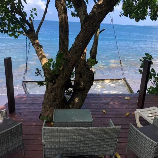 Au bord de l'eau sur Vairao Teahupoo, hotel em Vairao