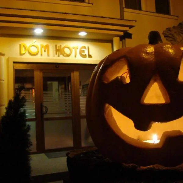 Dóm Hotel, hotel v destinaci Szeged