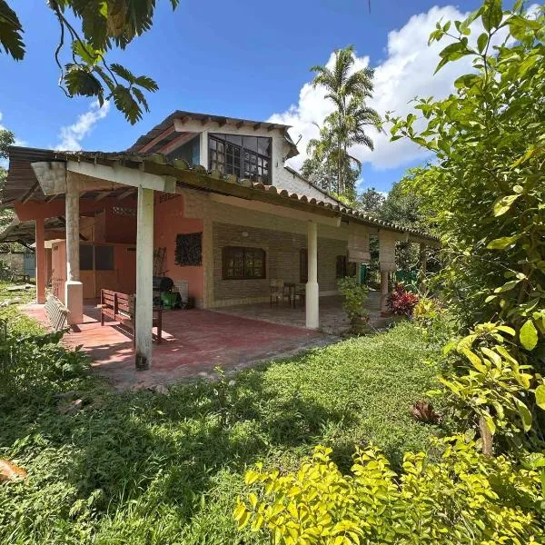 Casa Alojamiento La Cascina, hotel in Iquitos