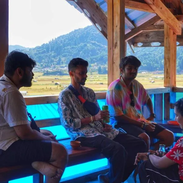 Stargaze Backpackers Ziro, hotel em Ziro