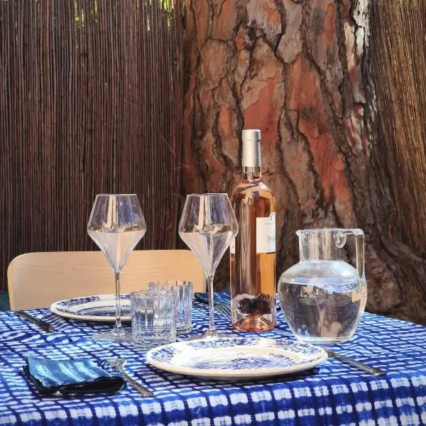 Rare - appartement avec jardin à 350m de la plage et du port, Hotel in Hyères