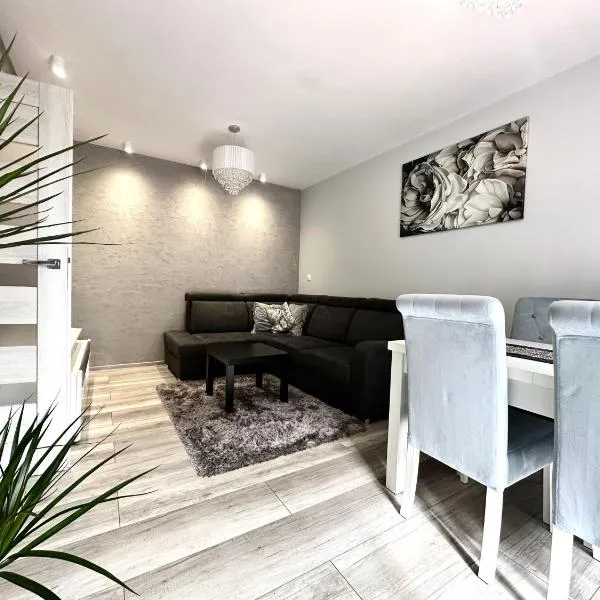 Czartoryskiego Apart - Self Check-In 20h - Parking &Lift & 50m Terrace, Hotel in Breslau