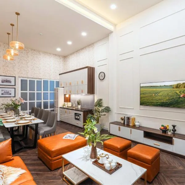 Private 5-6BRs house - Walk to BenThanh, BuiVien by Gon De Home, hotel v Ho Či Minově městě