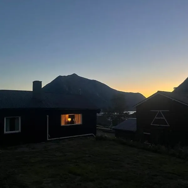 Home with a view, hotel di Lom