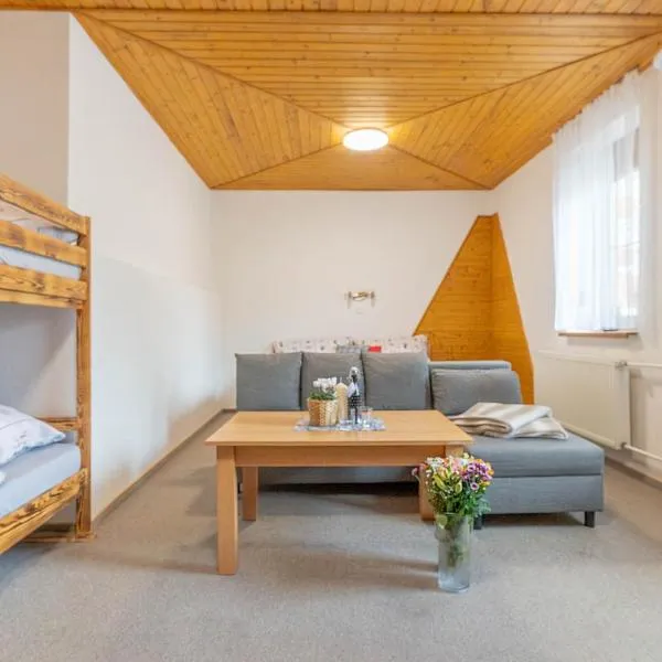 Penzion a restaurace Na Hvězdě, hotel v Malé Morávce