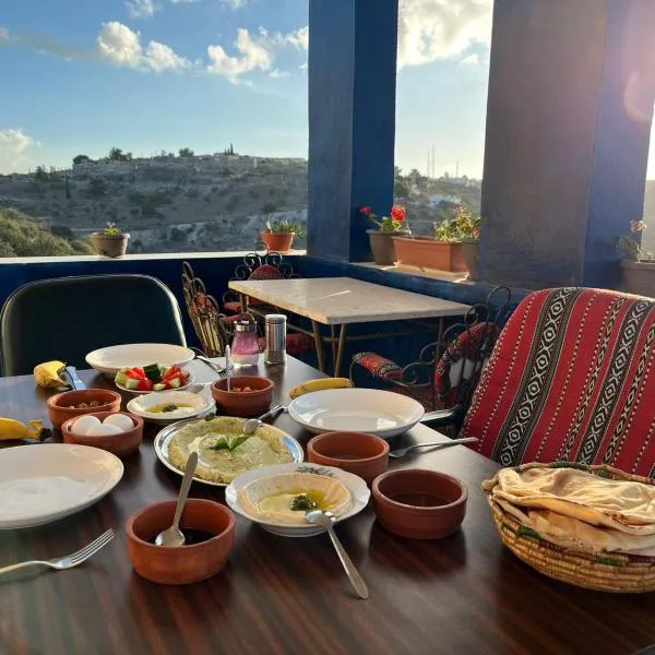 Al-Bustan House& Umm Qais, hotel in Umm Qays