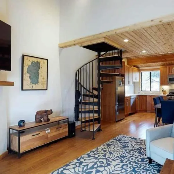 Sockeye by AvantStay Modern 2 BR Condo w Access to Northstar Resort Community, ξενοδοχείο σε Kingswood Estates