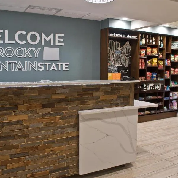 Hampton Inn & Suites Denver-Speer Boulevard, hotel di Denver