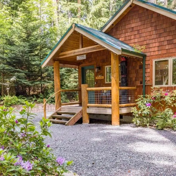 The Cottage at Herons Roost by AvantStay, hotel in Langley