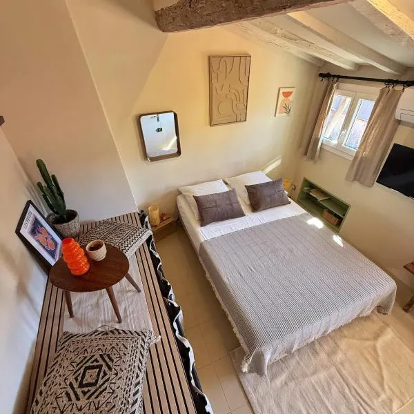 Studio Place Rossetti - Old Nice Center, hotel en Niza