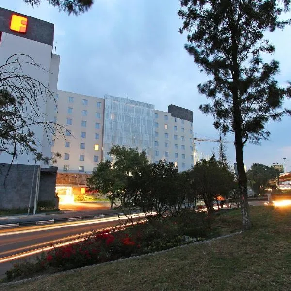 Fiesta Inn Express Naucalpan, hotel in Mexico City