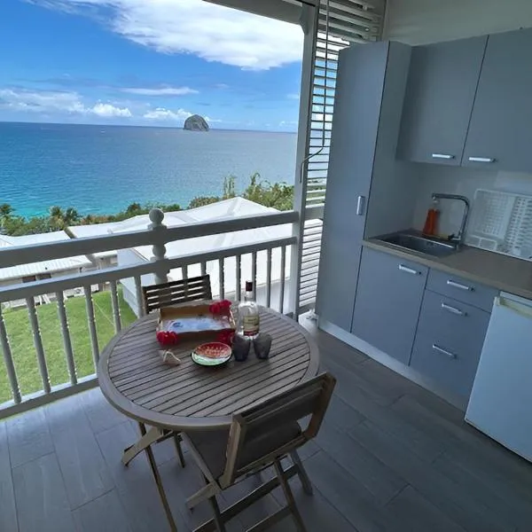 Diamant Bleu studio, piscine, vue mer, hotel v destinaci Le Diamant