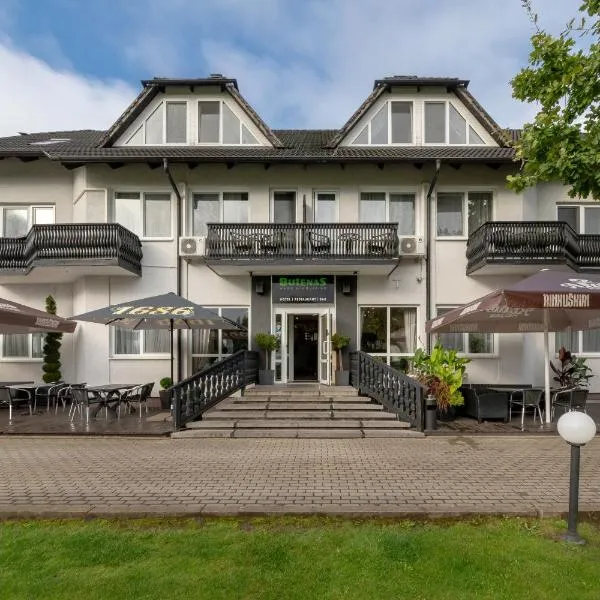 Butenas Hotel Tyla, hotel em Biržai