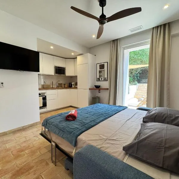 HOTEL JARDINS DE PORQUEROLLES，位于波克罗勒岛的酒店