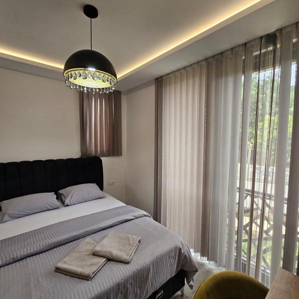 La Vida Apartments, Babalonija