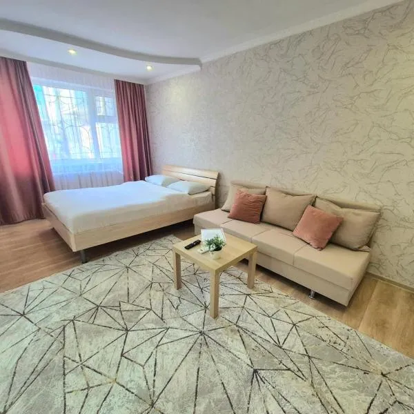 Однокомнатная на Мажита Жунисова 179, hotel v destinaci Uralsk