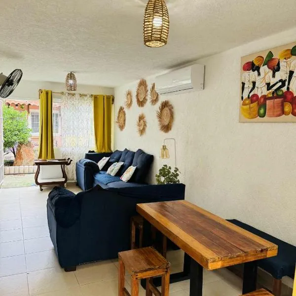 Casa con alberca cerca de playas, hôtel à Ixtapa