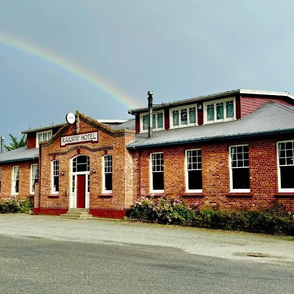 Mossburn Railway Hotel, hotel v destinaci Mossburn